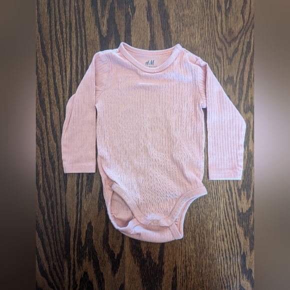 Assorted 6m long sleeve bodysuits - Picture 5 of 6